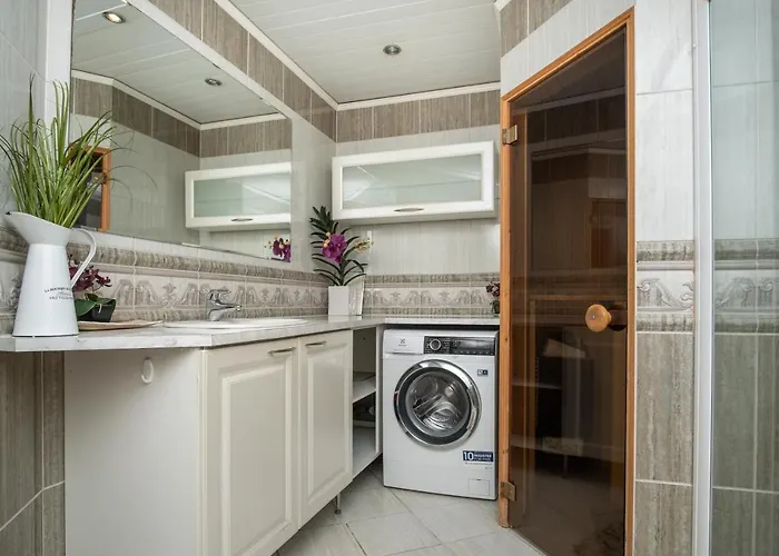 Dream - Historical 3-bedroom With Sauna Tallin